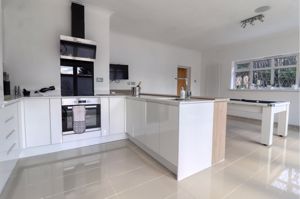 Kitchen/Living- click for photo gallery